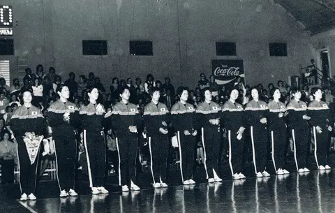 Una de las selecciones del Mundial de 1973 formada en la cancha del Della Santa